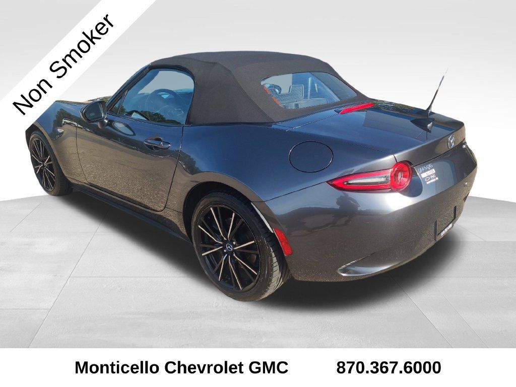 Used 2024 MAZDA MX-5 Miata Grand Touring RWD image 6