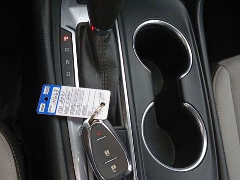 Used 2021 Chevrolet Equinox LS w/ LPO, Blackout Package image 34