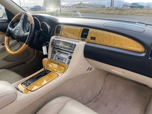 Used 2003 Lexus SC 430 Convertible image 33