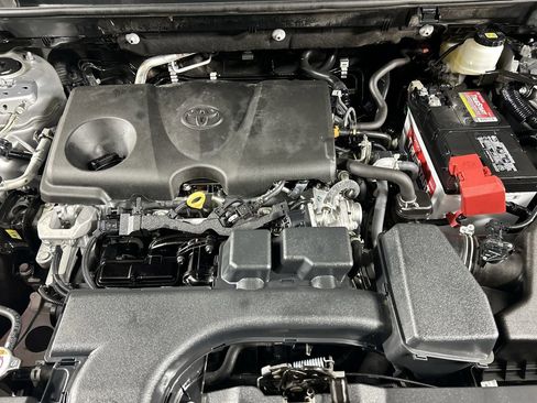 Used 2024 Toyota RAV4 LE image 10