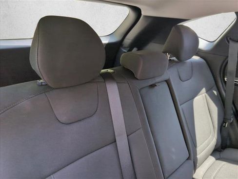 Certified 2023 Hyundai Tucson SE image 22