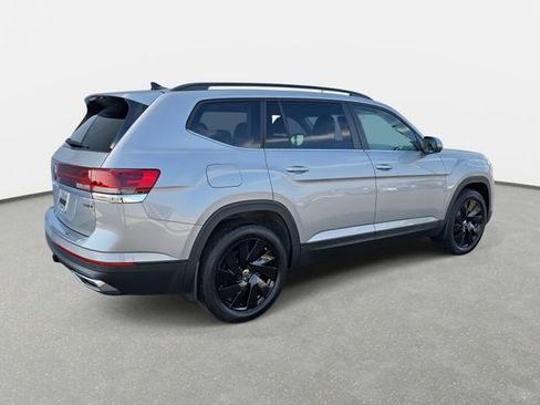 New 2026 Volkswagen Atlas SE image 5