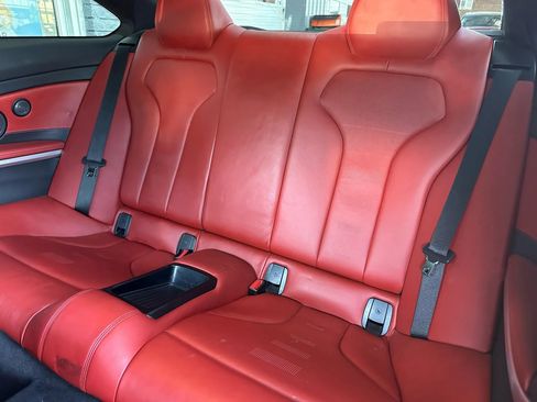 Used 2017 BMW M4 Coupe image 11