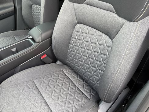 New 2025 Nissan Kicks SV image 18