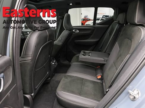 Used 2022 Volvo XC40 P8 Recharge Ultimate AWD/4WD image 21