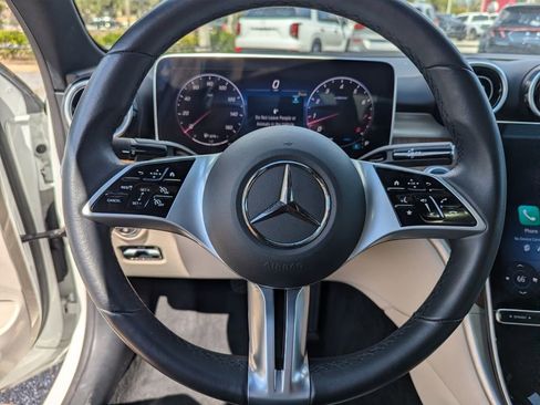 Used 2025 Mercedes-Benz C 300 4MATIC Sedan image 35