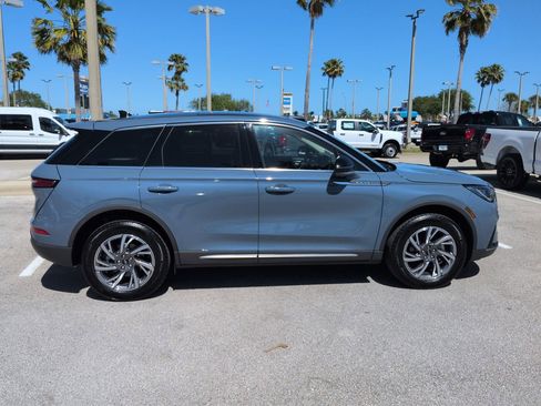 Certified 2024 Lincoln Corsair FWD w/ Equipment Group 101A image 3