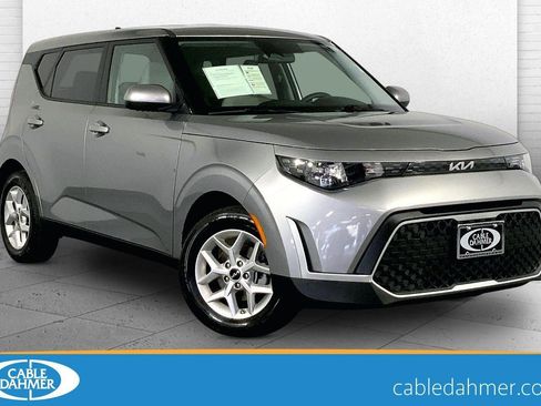 Certified 2025 Kia Soul LX w/ LX Technology Package image 1
