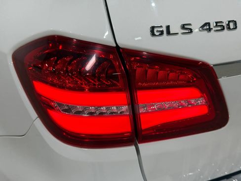 Used 2018 Mercedes-Benz GLS 450 4MATIC w/ Premium Package image 83