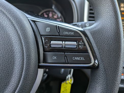 Used 2022 Kia Sportage LX image 21