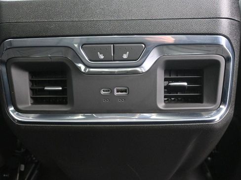 Used 2025 Chevrolet Silverado 2500 LTZ w/ LTZ Premium Package image 17