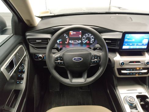 Used 2023 Ford Explorer 4WD image 22