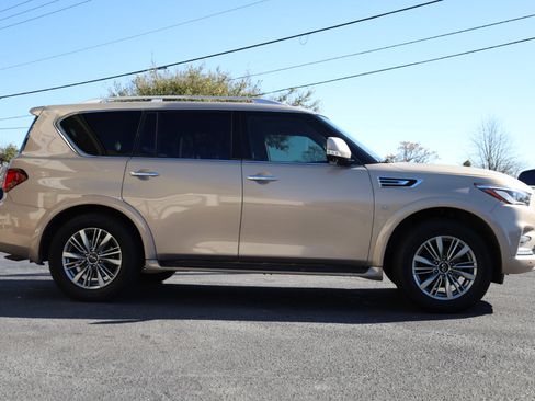 Used 2018 INFINITI QX80 2WD w/ Driver Assistance Package image 6