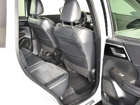 Used 2022 Mitsubishi Outlander SE AWD/4WD image 36