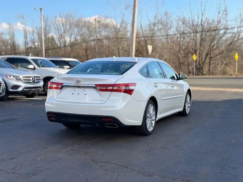 Used 2015 Toyota Avalon Limited image 6