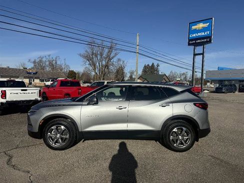 Used 2023 Chevrolet Blazer LT w/ Driver Confidence Package image 3