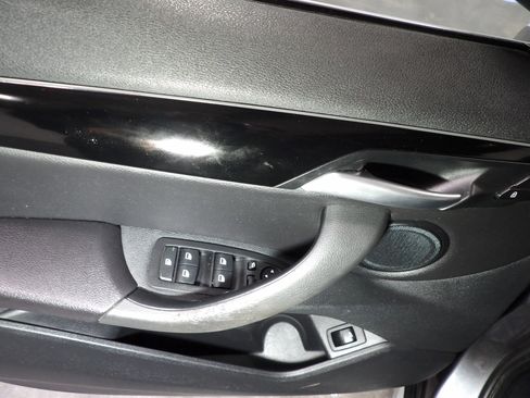 Used 2016 BMW X1 xDrive28i image 10