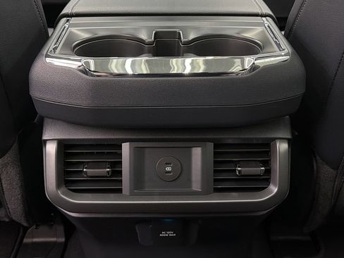 Used 2025 Ford F150 Lariat image 37