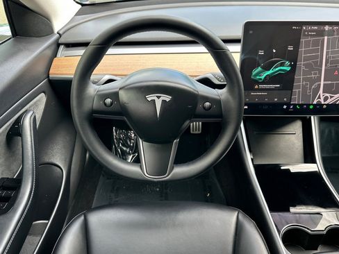 Used 2020 Tesla Model 3 Performance image 16