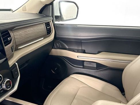 Used 2024 Ford Expedition Max Limited image 38