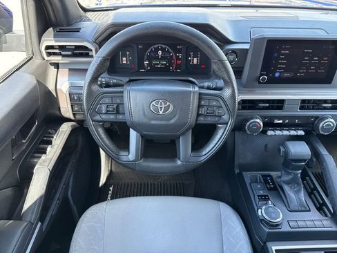 Used 2025 Toyota Tacoma SR5 AWD/4WD image 16