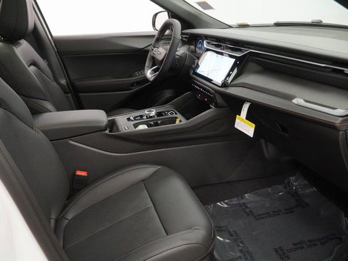 New 2026 Jeep Cherokee Overland AWD/4WD image 34