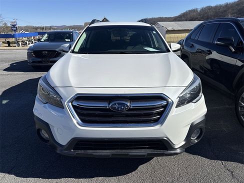Used 2019 Subaru Outback 2.5i Premium image 2