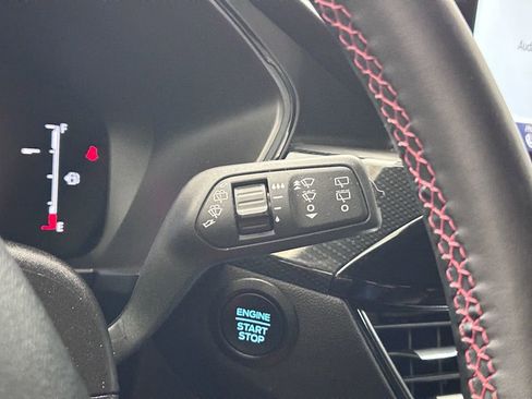 Certified 2025 Ford Escape ST-Line AWD/4WD image 34