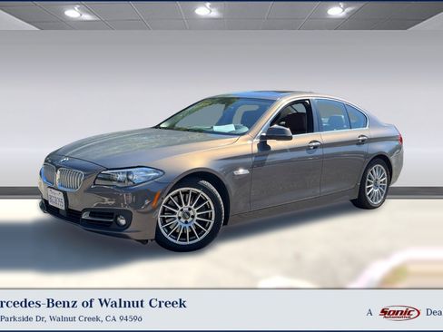 Used 2015 BMW 550i xDrive Sedan AWD/4WD image 1