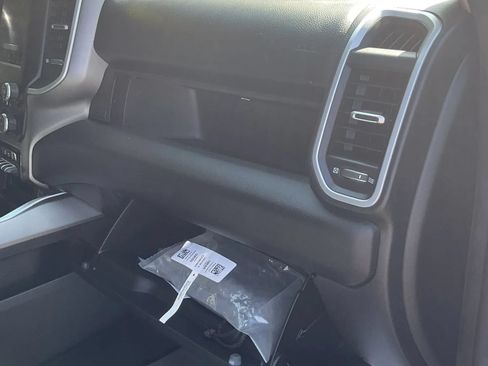 Used 2020 RAM 1500 Big Horn AWD/4WD image 40