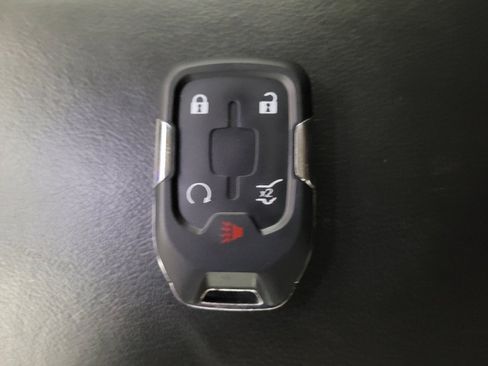 Used 2017 GMC Acadia Denali w/ Technology Package AWD/4WD image 32