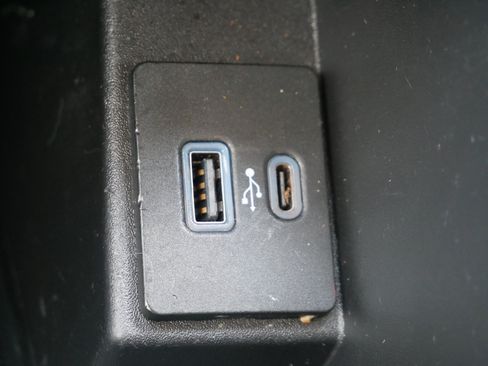 Used 2023 Ford Edge SEL w/ Sport Appearance Package AWD/4WD image 22