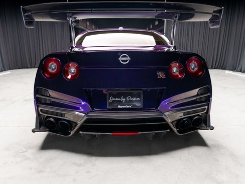 Used 2023 Nissan GT-R Premium w/ Premium Interior Package AWD/4WD image 40