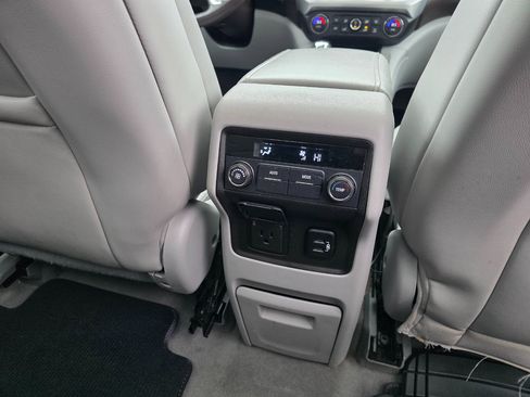 Used 2017 GMC Acadia SLT image 22