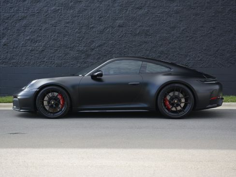 Certified 2025 Porsche 911 Carrera GTS RWD image 2