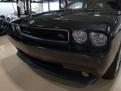 Used 2009 Dodge Challenger R/T image 9