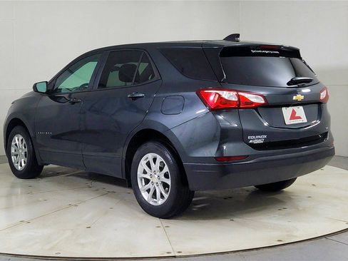 Used 2020 Chevrolet Equinox LS w/ LS Convenience Package image 5