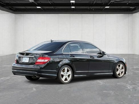 Used 2011 Mercedes-Benz C 300 4MATIC Sedan image 5