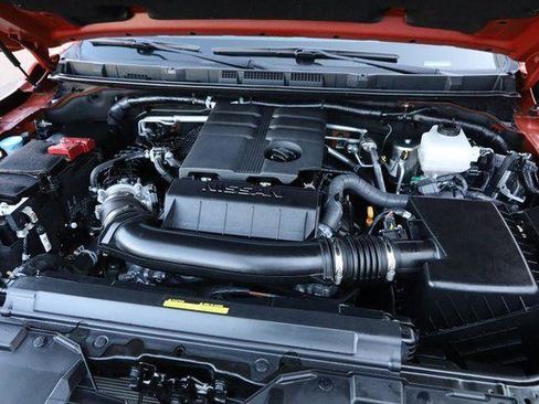 Used 2025 Nissan Frontier PRO-4X w/ Pro Premium Package image 29