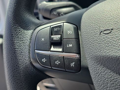 Used 2023 Ford Transit 350 XLT image 30