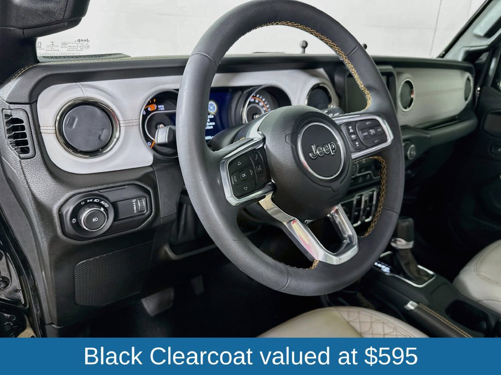 Used 2023 Jeep Wrangler Unlimited Sahara AWD/4WD image 10