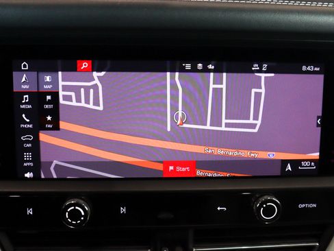 Certified 2022 Porsche Macan image 21