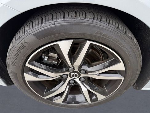 Used 2024 Volvo S60 B5 Core image 32