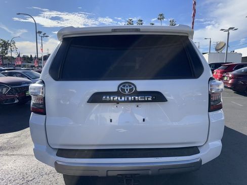 Used 2019 Toyota 4Runner TRD Off-Road Premium image 8