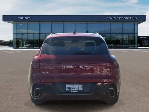 Used 2023 Genesis GV70 2.5T w/ Select Package image 6