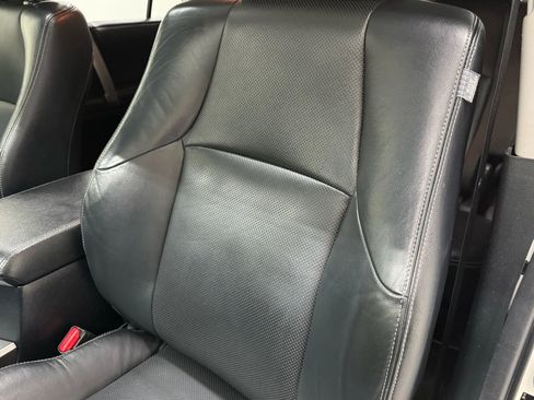 Used 2020 Toyota 4Runner Limited image 33