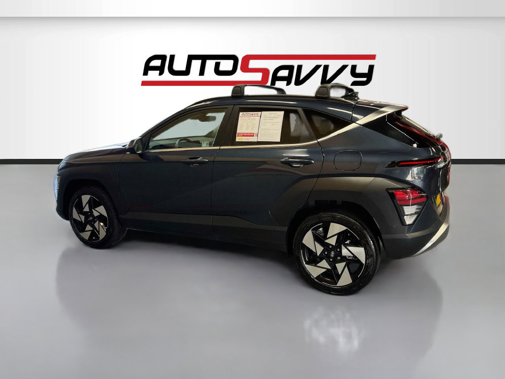Used 2025 Hyundai Kona Limited AWD/4WD image 4