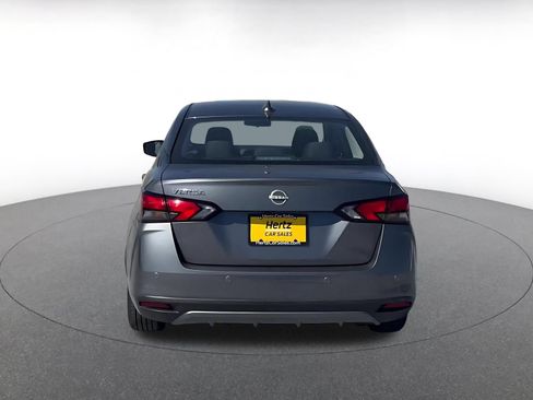 Used 2025 Nissan Versa SV FWD image 10