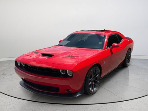 Used 2022 Dodge Challenger R/T Scat Pack RWD image 6