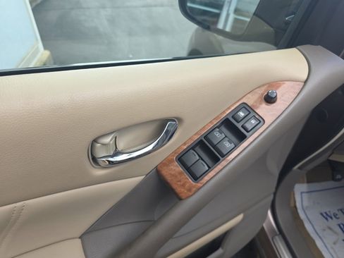 Used 2012 Nissan Murano LE w/ Platinum Pkg image 15